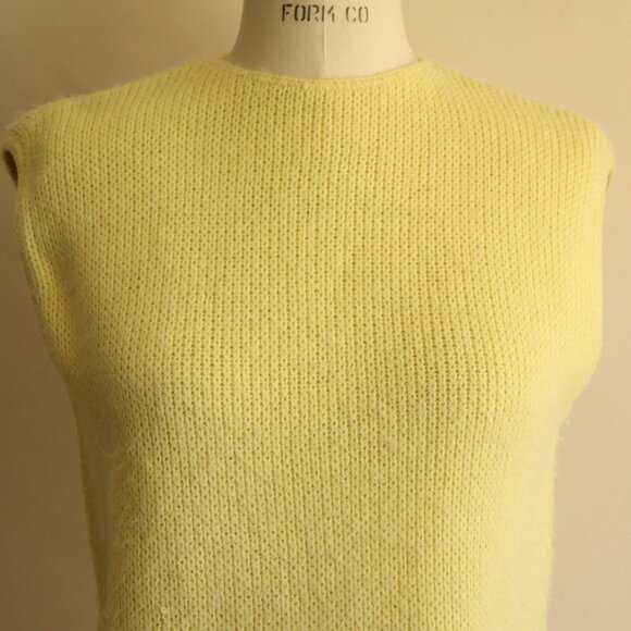 Vintage 1960s Sweater Vest, Classic Creations Yellow Knit, Zipper Back - Picture 3 of 10